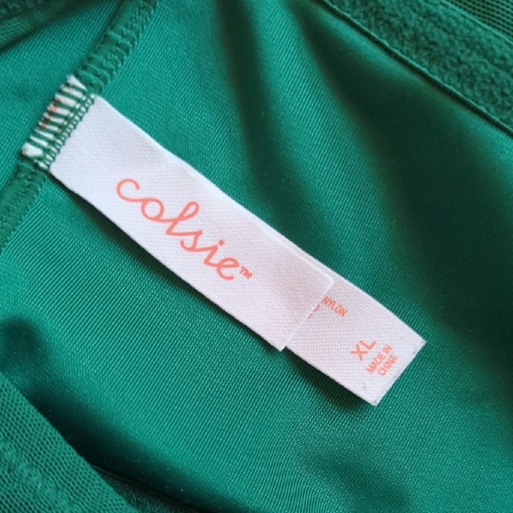 Colsie Emerald Green Top - Picture 2 of 3